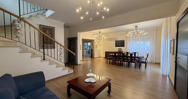 RENT: Elegant 4-Bedroom Detached Family Home IN Ekali.