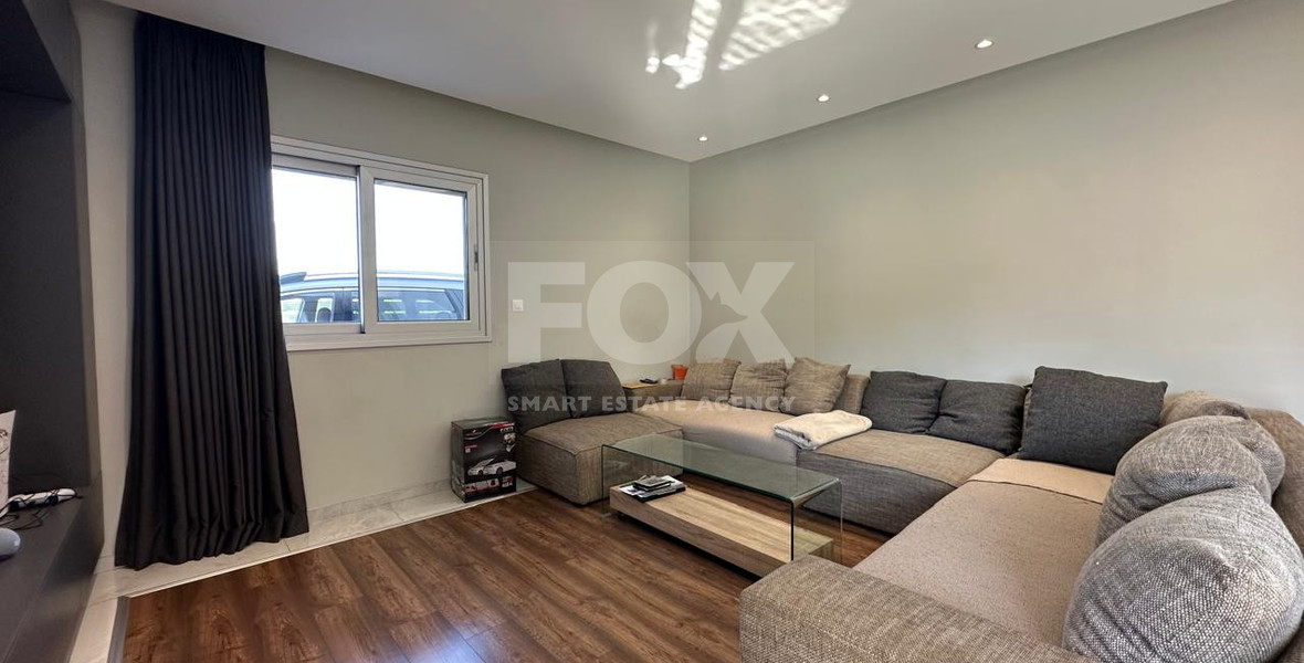 Luxury Seven-Bedroom Semi-Detached House for Rent in Ypsonas