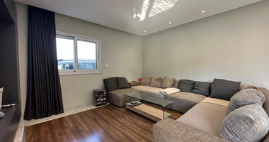 Luxury Seven-Bedroom Semi-Detached House for Rent in Ypsonas