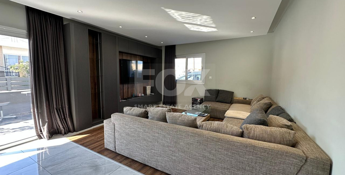 Luxury Seven-Bedroom Semi-Detached House for Rent in Ypsonas