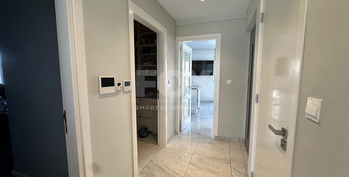 Luxury Seven-Bedroom Semi-Detached House for Rent in Ypsonas