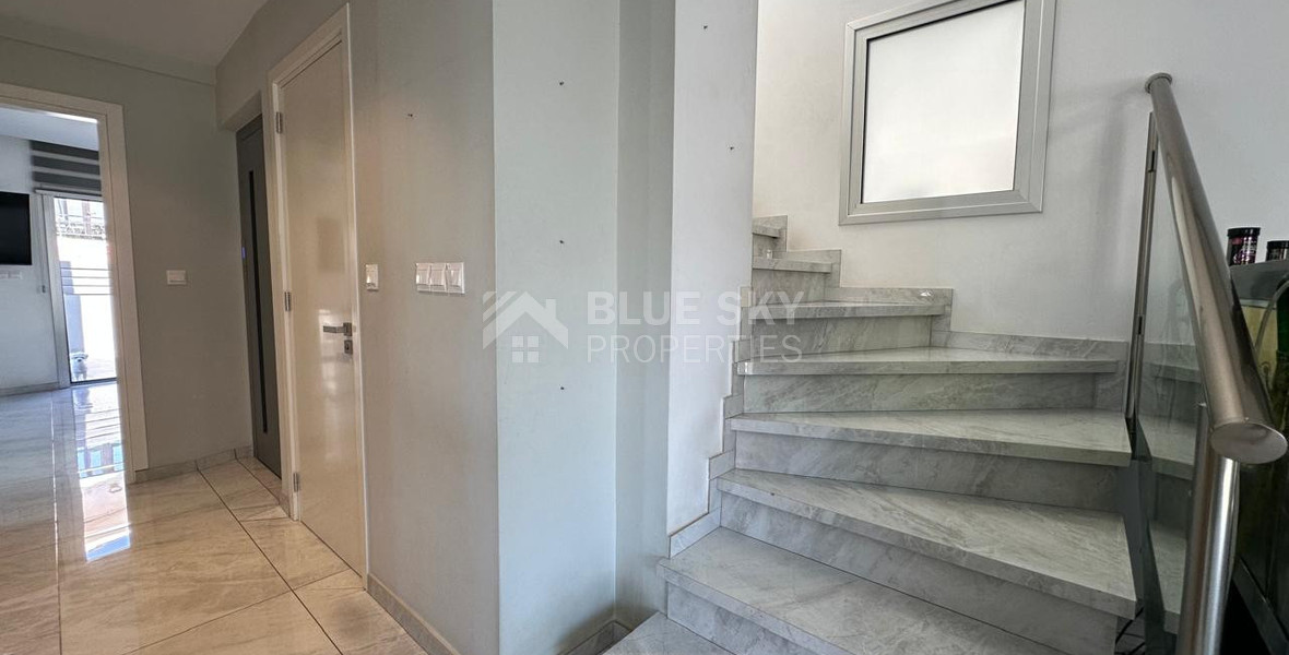 Luxury Seven-Bedroom Semi-Detached House for Rent in Ypsonas