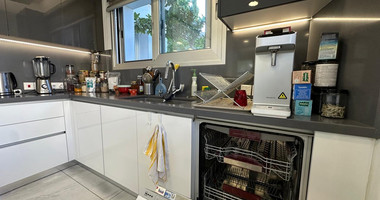 Luxury Seven-Bedroom Semi-Detached House for Rent in Ypsonas