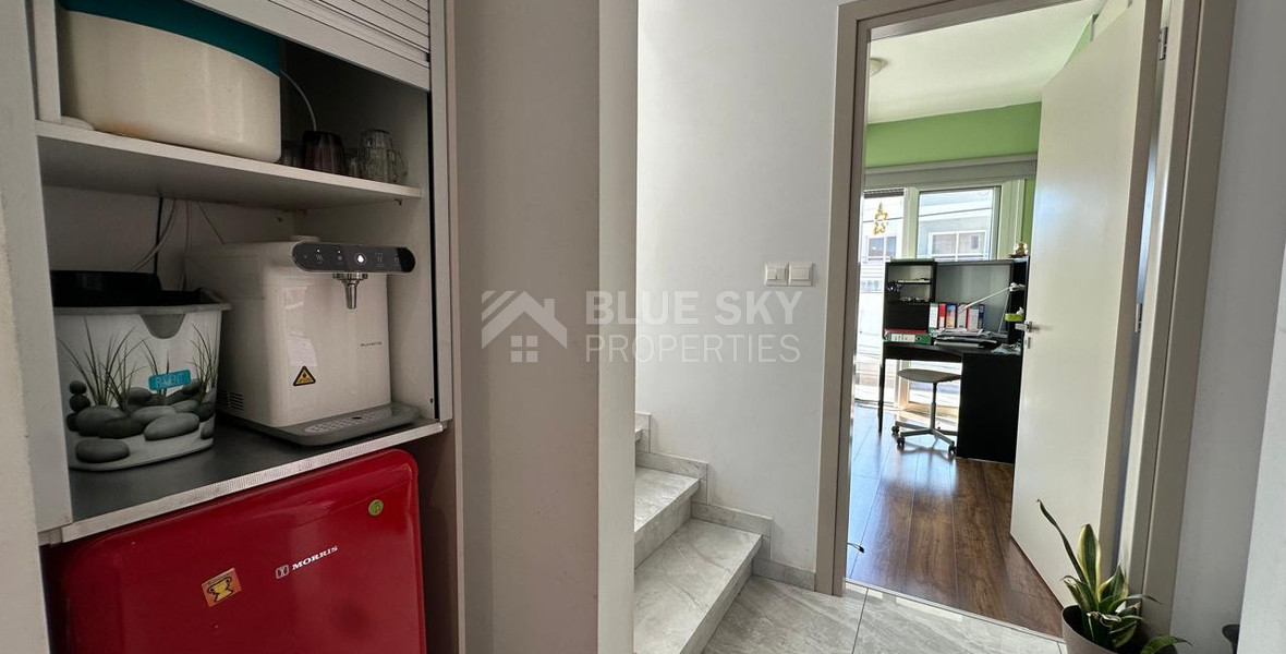 Luxury Seven-Bedroom Semi-Detached House for Rent in Ypsonas