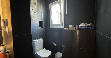 Luxury Seven-Bedroom Semi-Detached House for Rent in Ypsonas