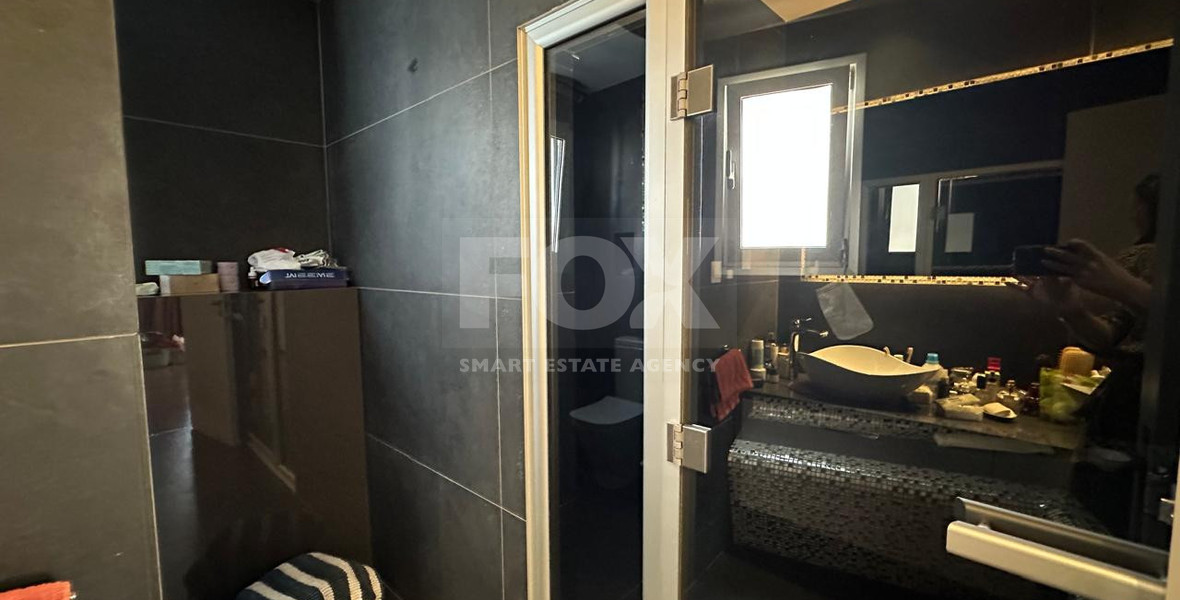Luxury Seven-Bedroom Semi-Detached House for Rent in Ypsonas