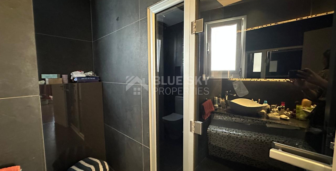 Luxury Seven-Bedroom Semi-Detached House for Rent in Ypsonas