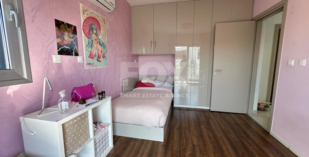 Luxury Seven-Bedroom Semi-Detached House for Rent in Ypsonas