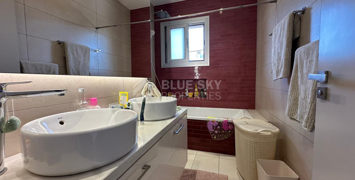 Luxury Seven-Bedroom Semi-Detached House for Rent in Ypsonas