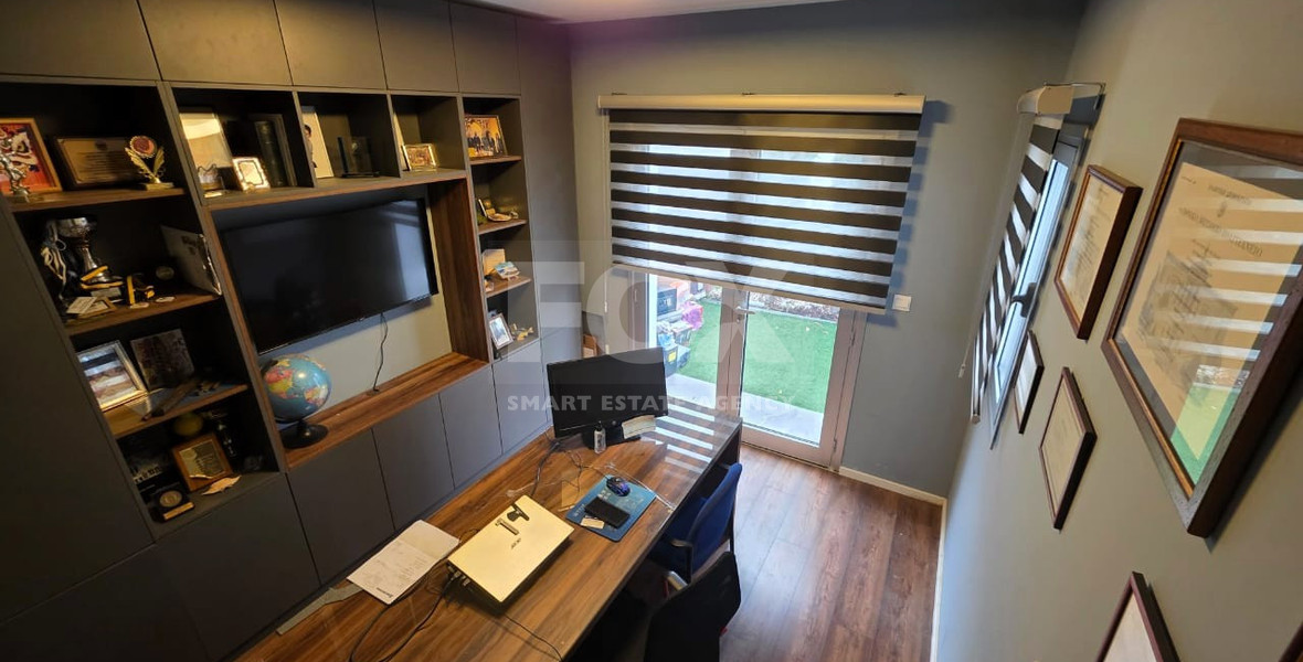 Luxury Seven-Bedroom Semi-Detached House for Rent in Ypsonas