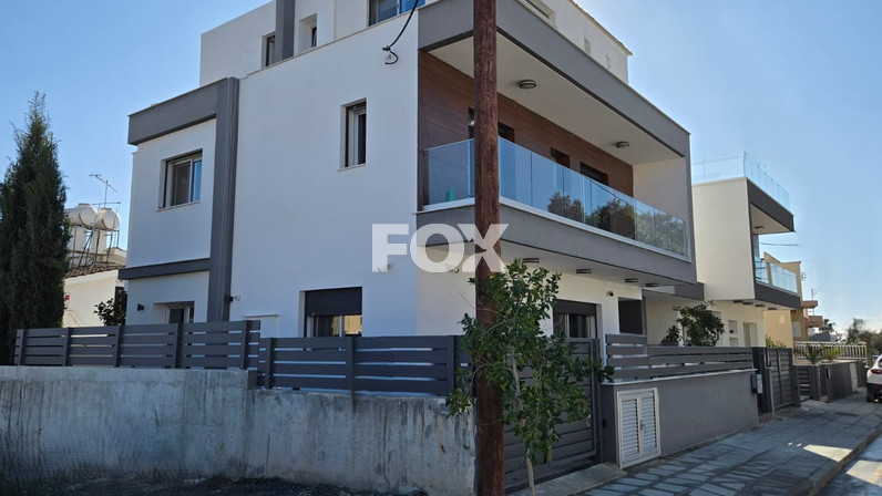 Semi-detached house for rent 328 m² in Ypsonas, Limassol, Cyprus