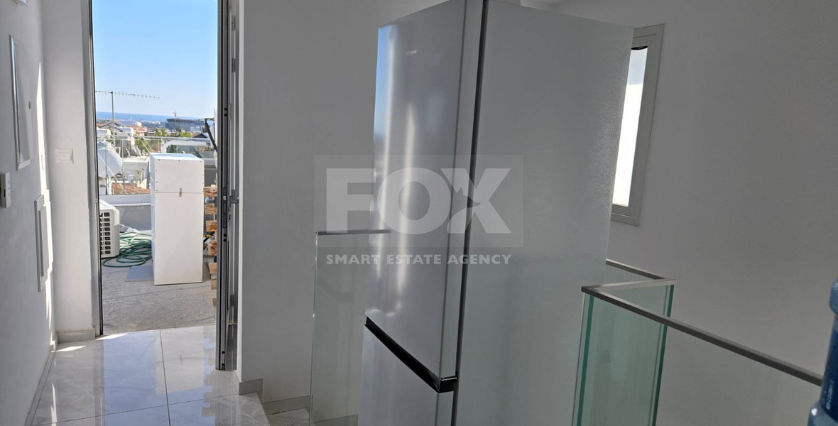 Luxury Seven-Bedroom Semi-Detached House for Rent in Ypsonas