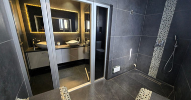 Luxury Seven-Bedroom Semi-Detached House for Rent in Ypsonas