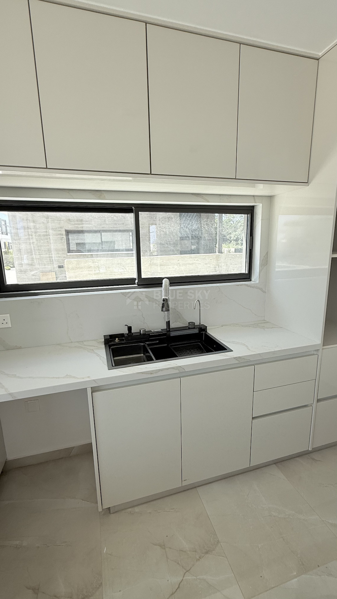 For rent Modern three Bedroom Detached Villa in Geroskipou, in Paphos