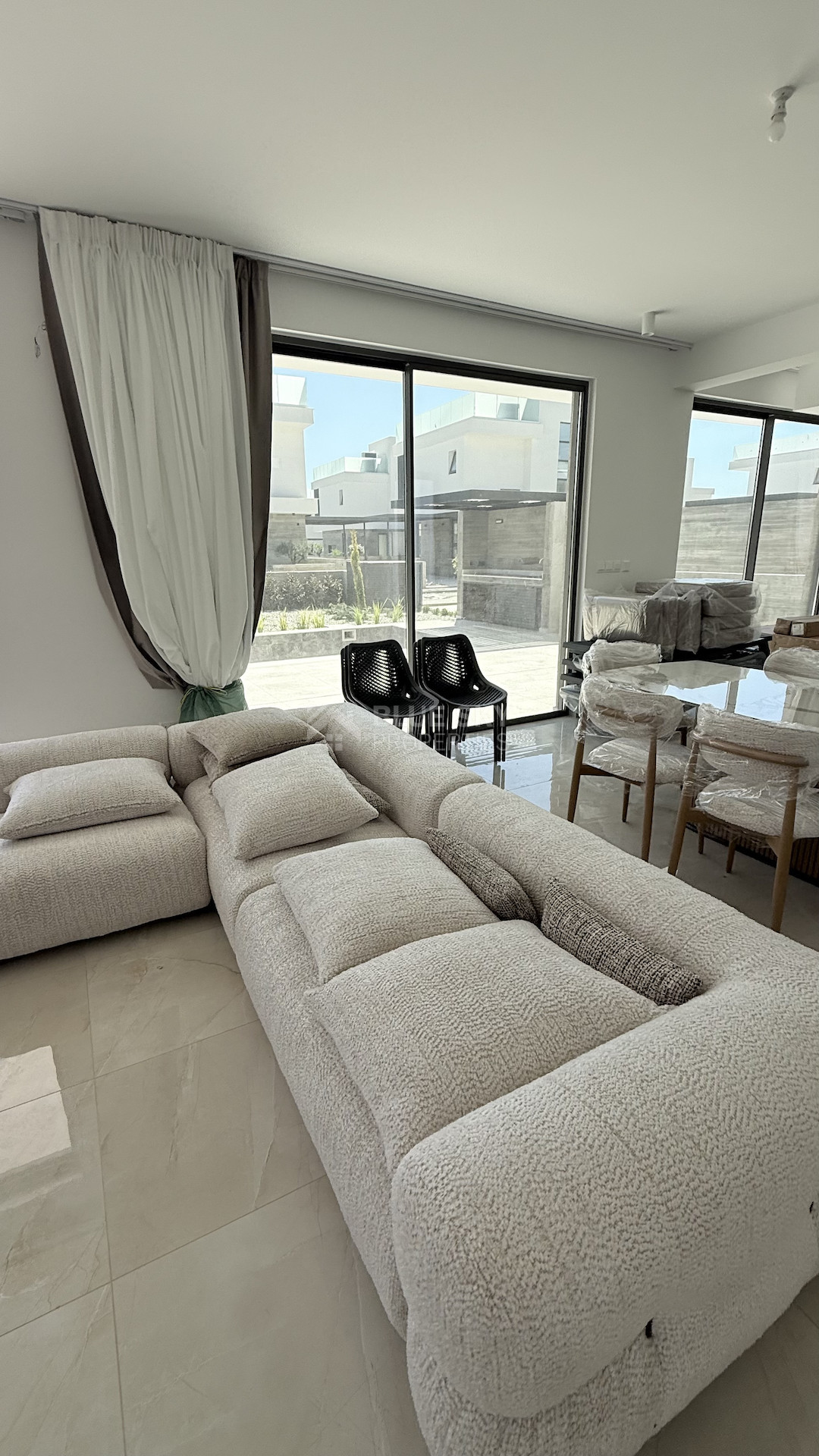 For rent Modern three Bedroom Detached Villa in Geroskipou, in Paphos