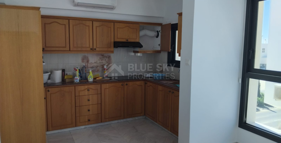 For Rent Modern  Apartment with Three Bedrooms for Rent