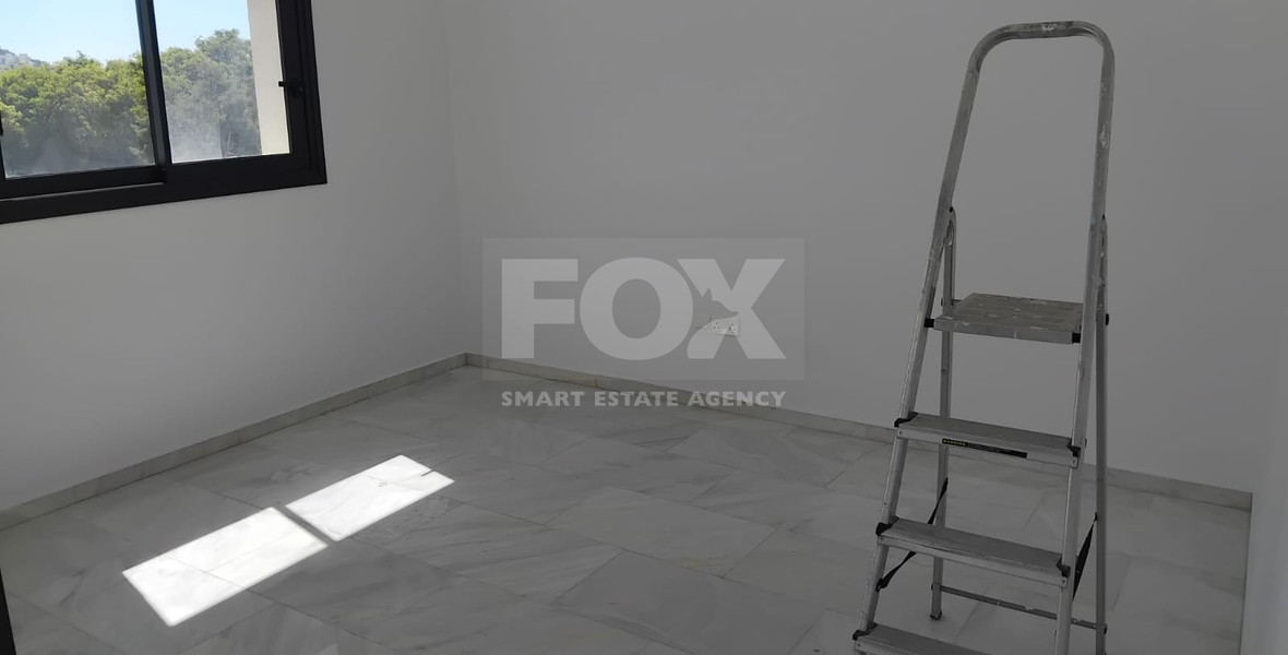 For Rent Modern  Apartment with Three Bedrooms for Rent