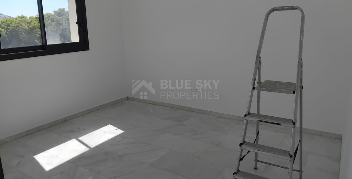 For Rent Modern  Apartment with Three Bedrooms for Rent