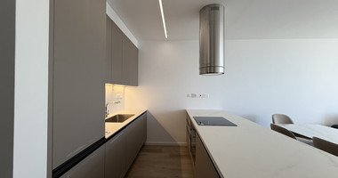 Rent: New Luxury 2-Bedroom furnished Apartment in Panthea, Limassol with communal swimming pool and gym.