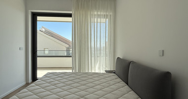 Rent: New Luxury 2-Bedroom furnished Apartment in Panthea, Limassol with communal swimming pool and gym.