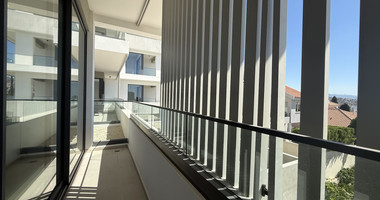 Rent: New Luxury 2-Bedroom furnished Apartment in Panthea, Limassol with communal swimming pool and gym.