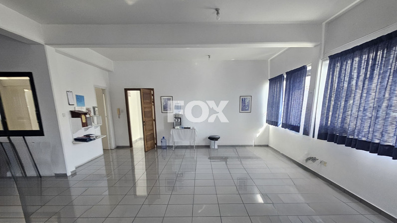 Building 600 m² for sale in Katholiki, Limassol, Cyprus