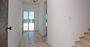 Three-Bedroom Detached House with Private Swimming Pool in Pegeia, Paphos for sale