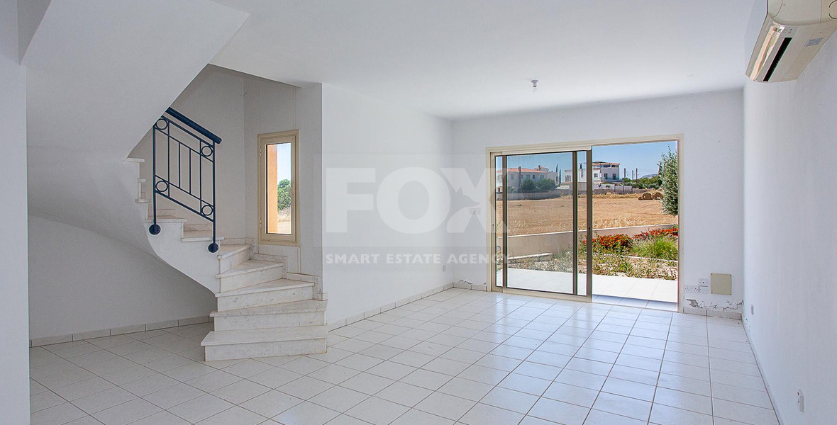 Three-Bedroom Property with Private Outdoor Space in Anarita for sale