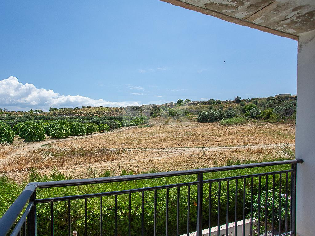 Vacant two Bedroom Apartment in Poly Chrysochous – Ideal for Rental Investment- For sale