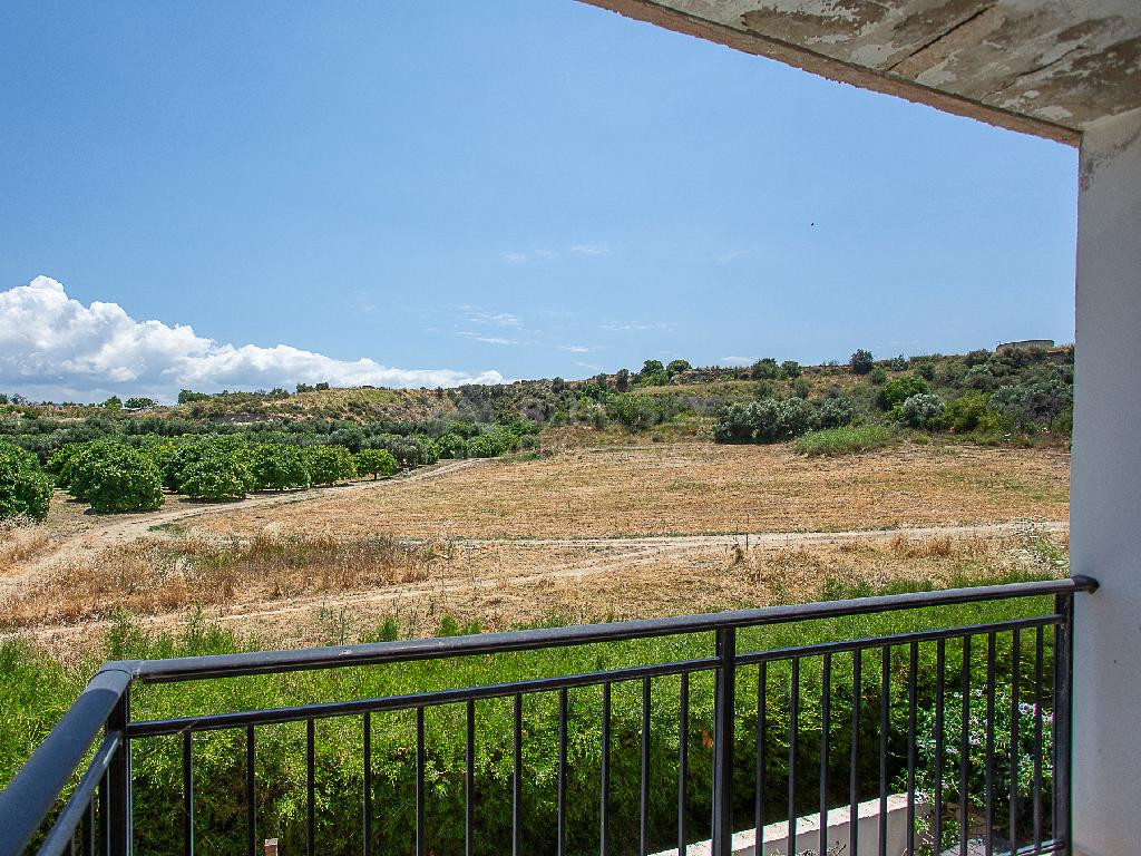 Vacant two Bedroom Apartment in Poly Chrysochous – Ideal for Rental Investment- For sale