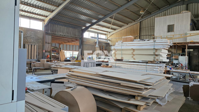 Warehouse 1000 m² for sale in Ypsonas, Limassol, Cyprus
