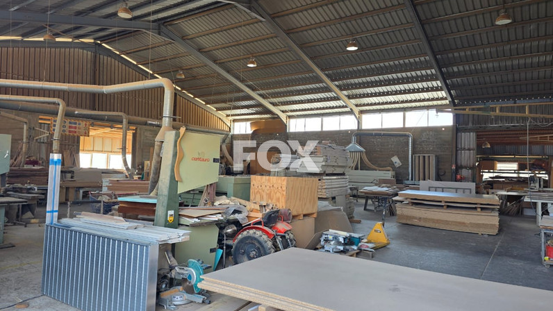 Warehouse 1000 m² for sale in Ypsonas, Limassol, Cyprus