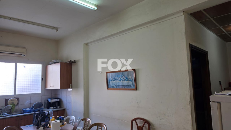 Warehouse 1000 m² for sale in Ypsonas, Limassol, Cyprus