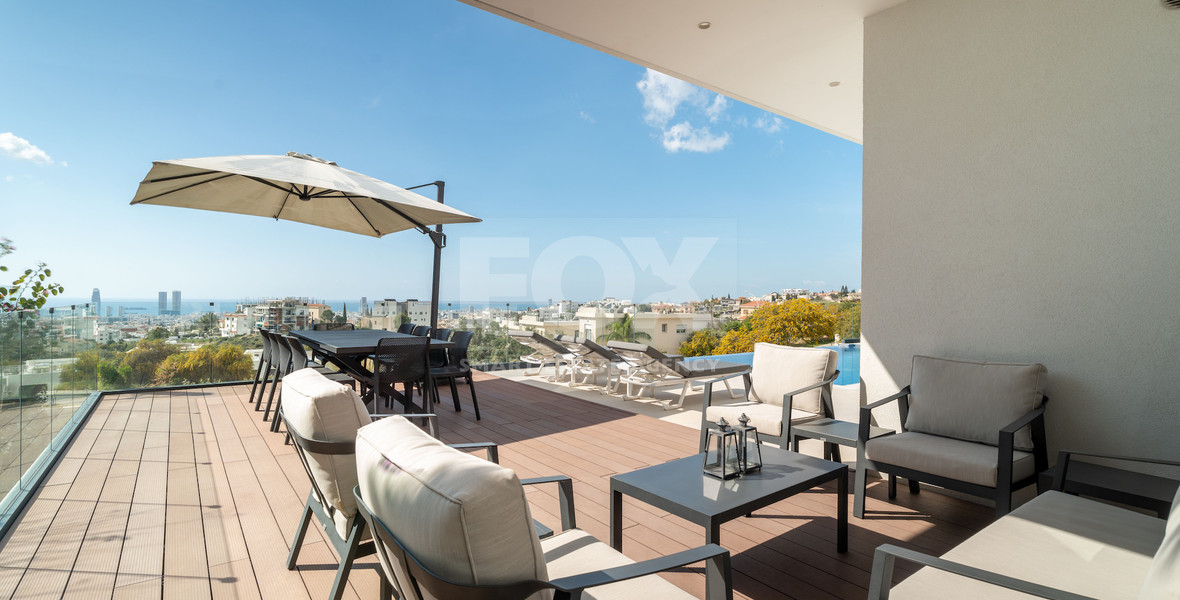 Luxury Five-Bedroom Villa with Panoramic Sea Views for Sale in Agios Athanasios,
