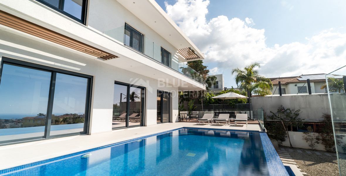 Luxury Five-Bedroom Villa with Panoramic Sea Views for Sale in Agios Athanasios,