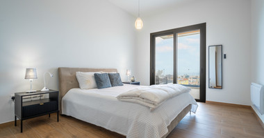 Luxury Five-Bedroom Villa with Panoramic Sea Views for Sale in Agios Athanasios,