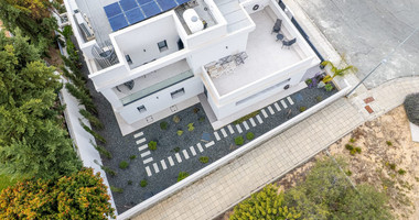 Luxury Five-Bedroom Villa with Panoramic Sea Views for Sale in Agios Athanasios,