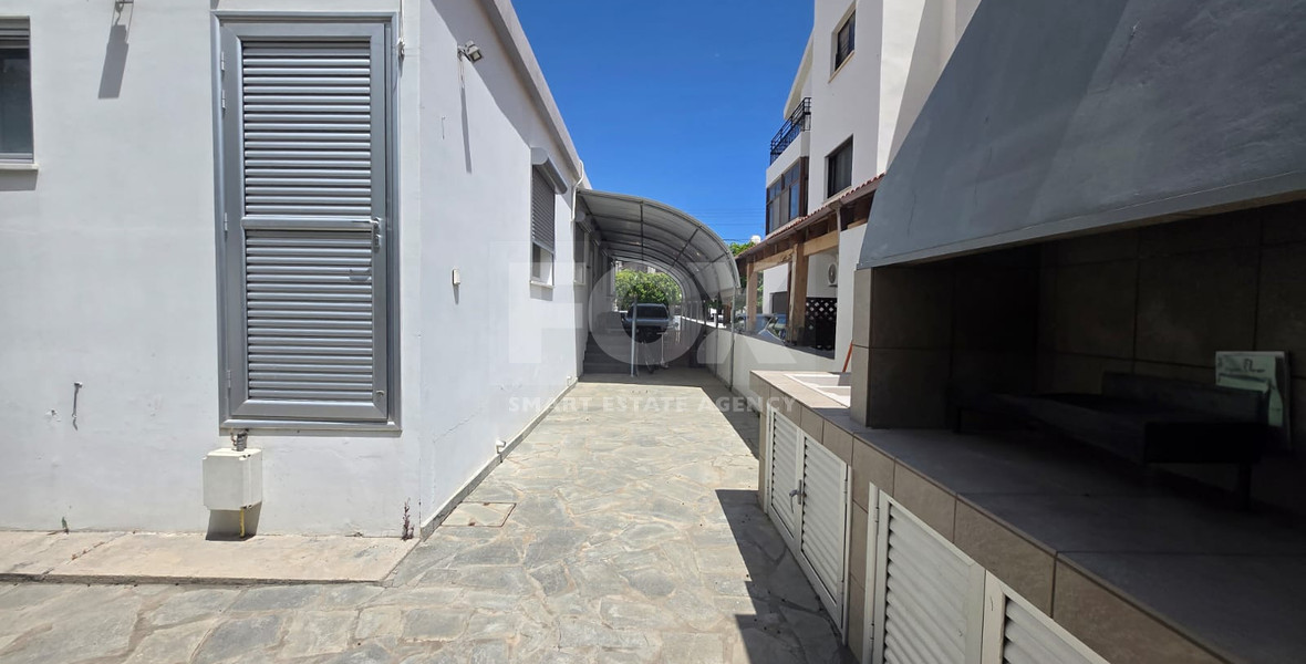 Three-Bedroom Semi-Detached House for Sale in Mesa Geitonia City Centre