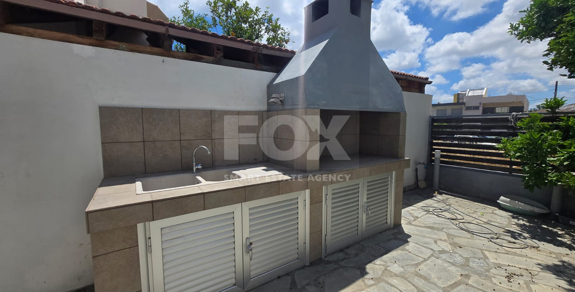 Three-Bedroom Semi-Detached House for Sale in Mesa Geitonia City Centre