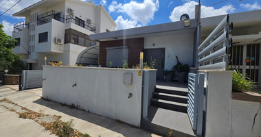 Three-Bedroom Semi-Detached House for Sale in Mesa Geitonia City Centre