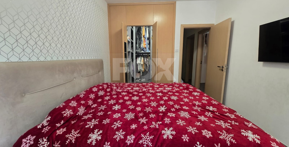 Three-Bedroom Semi-Detached House for Sale in Mesa Geitonia City Centre