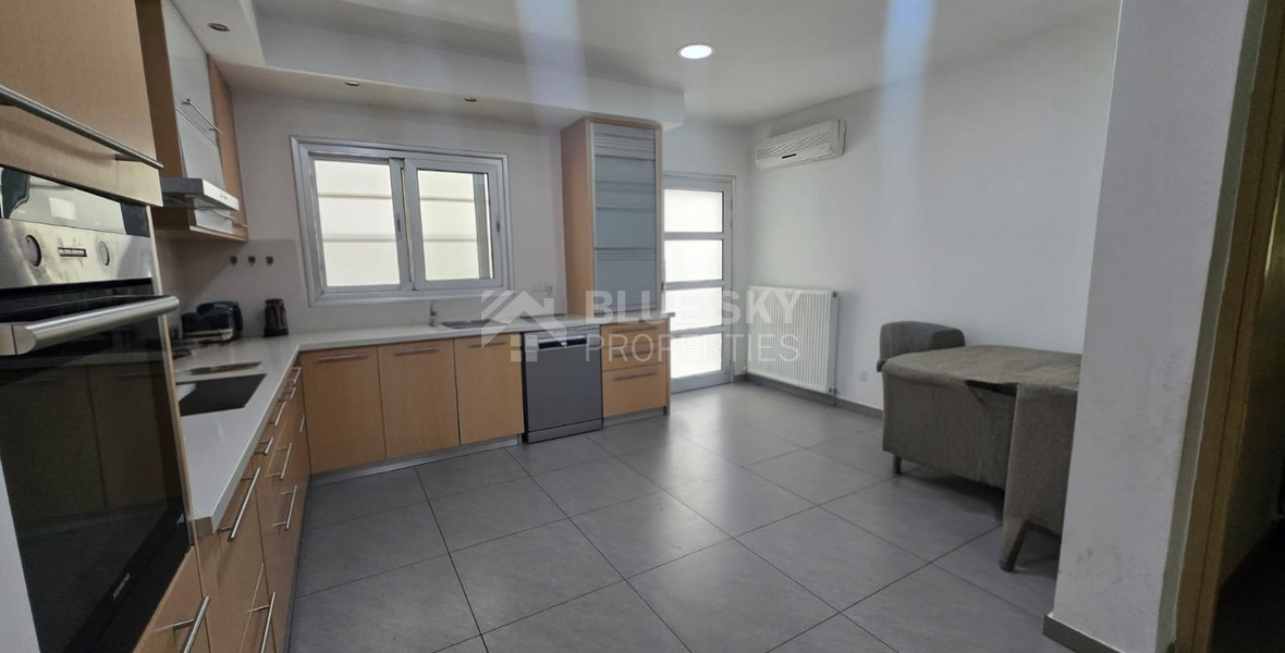 Three-Bedroom Semi-Detached House for Sale in Mesa Geitonia City Centre