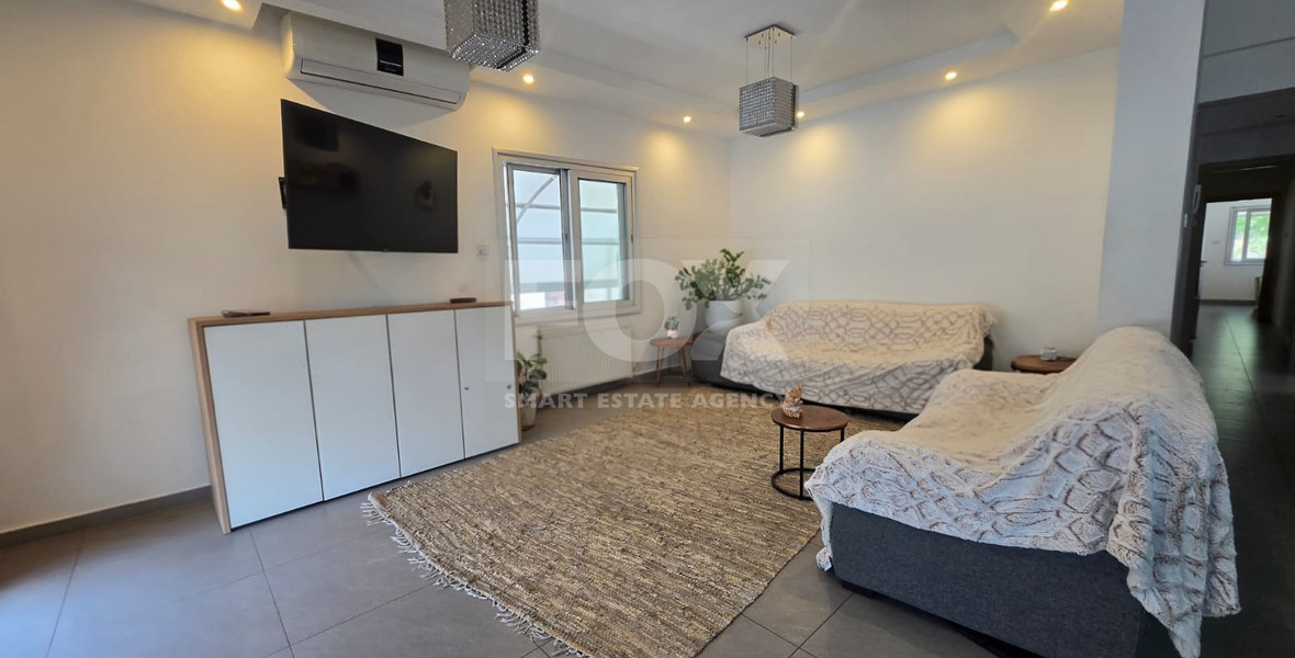 Three-Bedroom Semi-Detached House for Sale in Mesa Geitonia City Centre