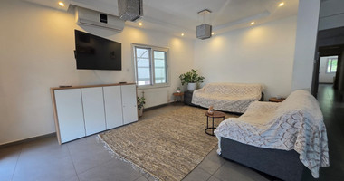 Three-Bedroom Semi-Detached House for Sale in Mesa Geitonia City Centre