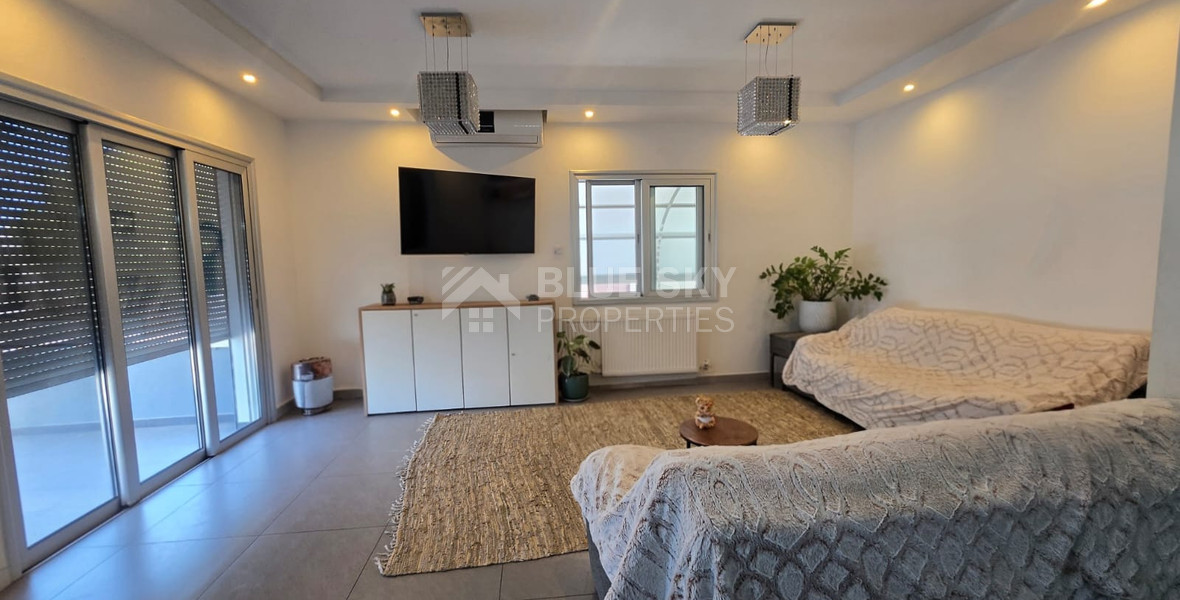 Three-Bedroom Semi-Detached House for Sale in Mesa Geitonia City Centre