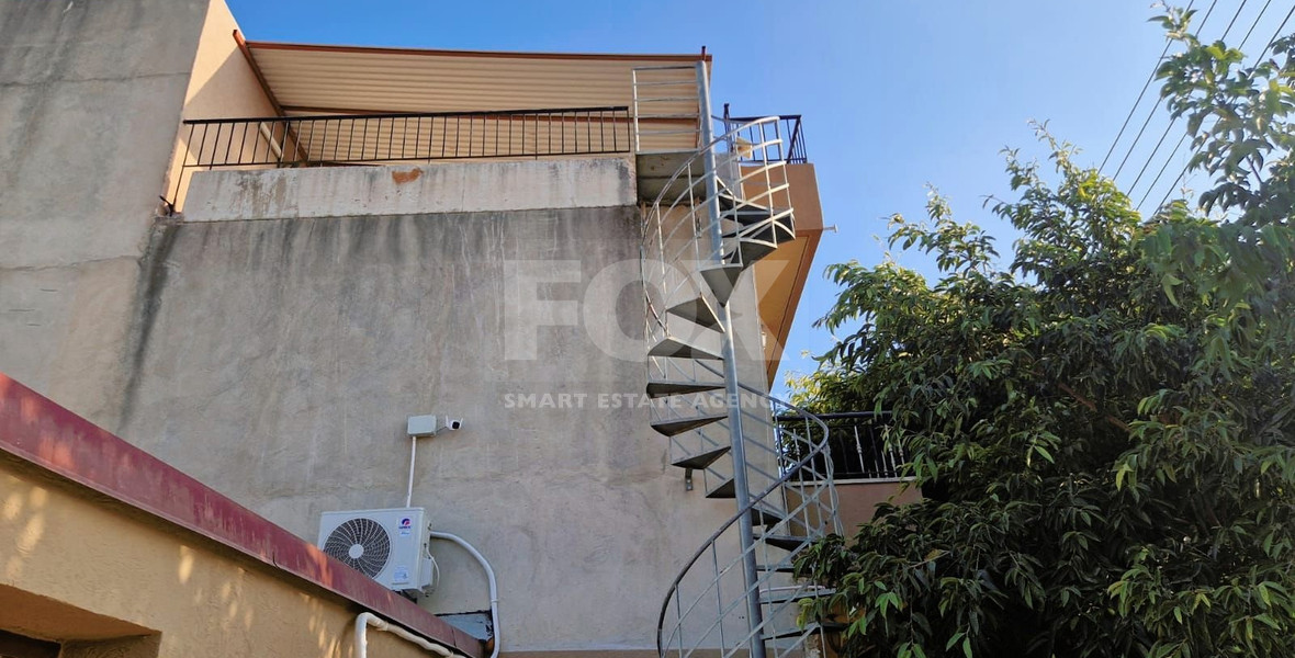 Six-Bedroom House with Two Independent Apartments for Rent in Agia Filaxi
