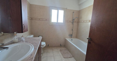 Six-Bedroom House with Two Independent Apartments for Rent in Agia Filaxi