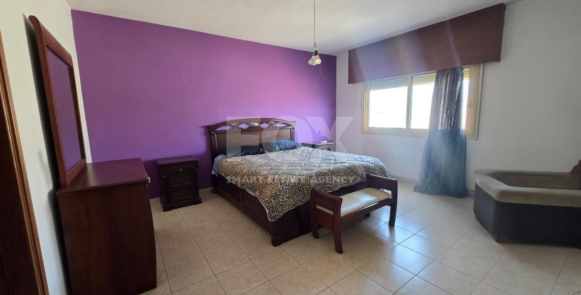 Six-Bedroom House with Two Independent Apartments for Rent in Agia Filaxi