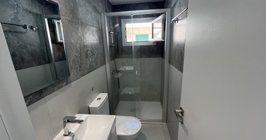 Modern 2 Bedroom Ground Floor Apartment for Rent in Mesa Geitonia
