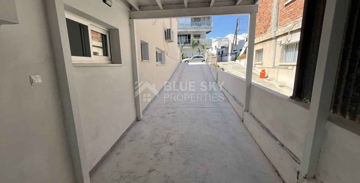 Modern 2 Bedroom Ground Floor Apartment for Rent in Mesa Geitonia
